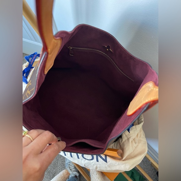 🔥🔥🔥Discontinued Louis Vuitton Monogram Flower Hobo, Pristine condition!🫶🏽 - Picture 9 of 17